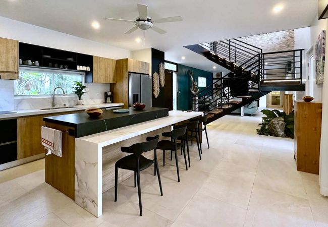 Villa in Tamarindo - Villa Casa Karibe Santa Cruz Guanacaste Costa 5-Bd Villa in Tamarindo - Villa Casa Karibe Santa Cruz Guanacaste Costa 5-Bd