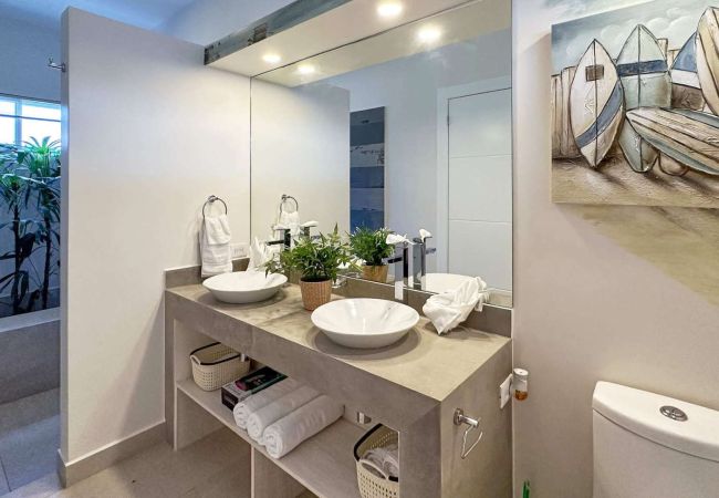 Villa in Tamarindo - Villa Casa Karibe Santa Cruz Guanacaste Costa 5-Bd Villa in Tamarindo - Villa Casa Karibe Santa Cruz Guanacaste Costa 5-Bd