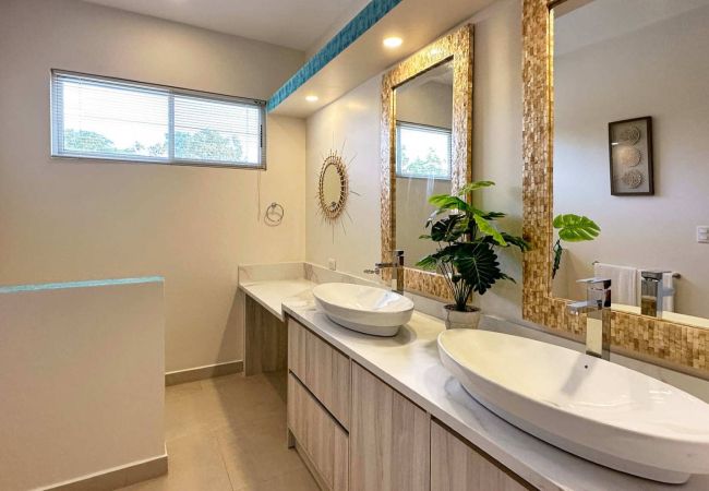 Villa in Tamarindo - Villa Casa Karibe Santa Cruz Guanacaste Costa 5-Bd Villa in Tamarindo - Villa Casa Karibe Santa Cruz Guanacaste Costa 5-Bd