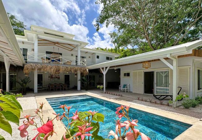 Villa in Tamarindo - Villa Casa Karibe Santa Cruz Guanacaste Costa 5-Bd Villa in Tamarindo - Villa Casa Karibe Santa Cruz Guanacaste Costa 5-Bd