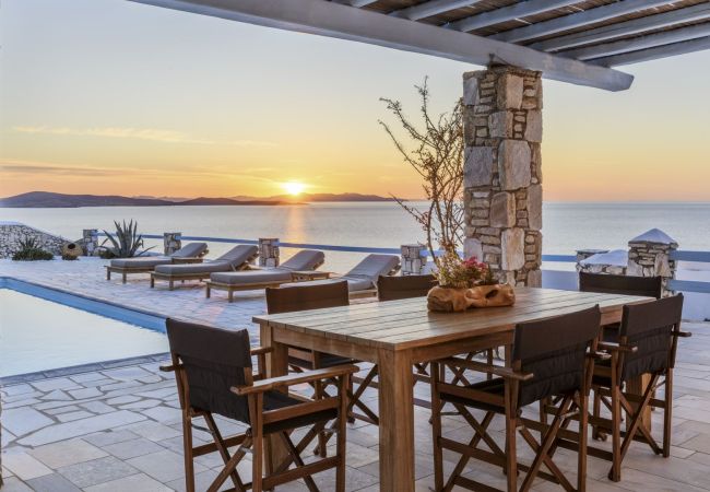 Villa in Mikonos - Villa Deliana Mykonos 4-bd Villa in Mikonos - Villa Deliana Mykonos 4-bd