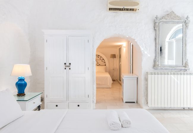 Villa in Mikonos - Villa Deloxenia Mykonos 5-bd Villa in Mikonos - Villa Deloxenia Mykonos 5-bd