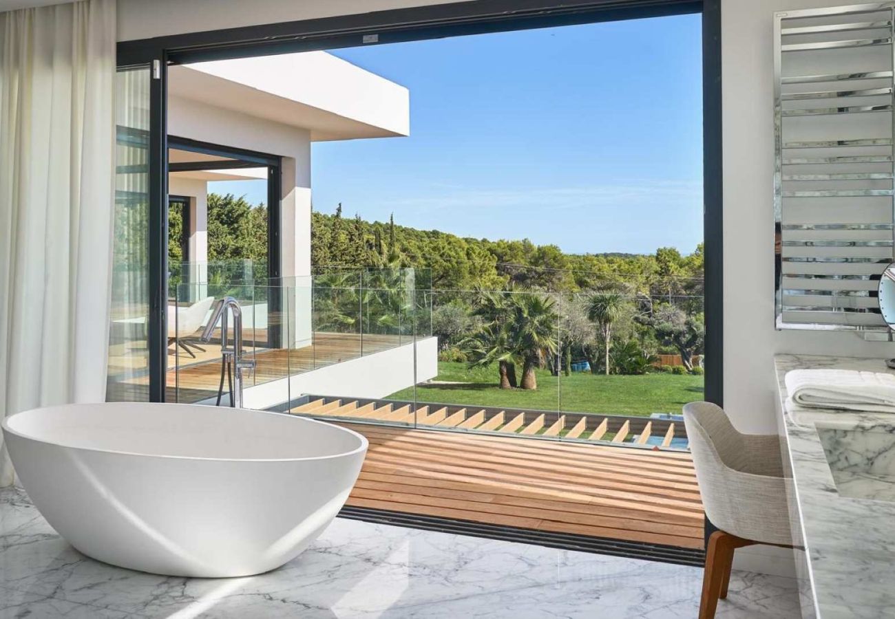 Villa in Mougins - Villa Mila Mougins French Riviera 6-BD