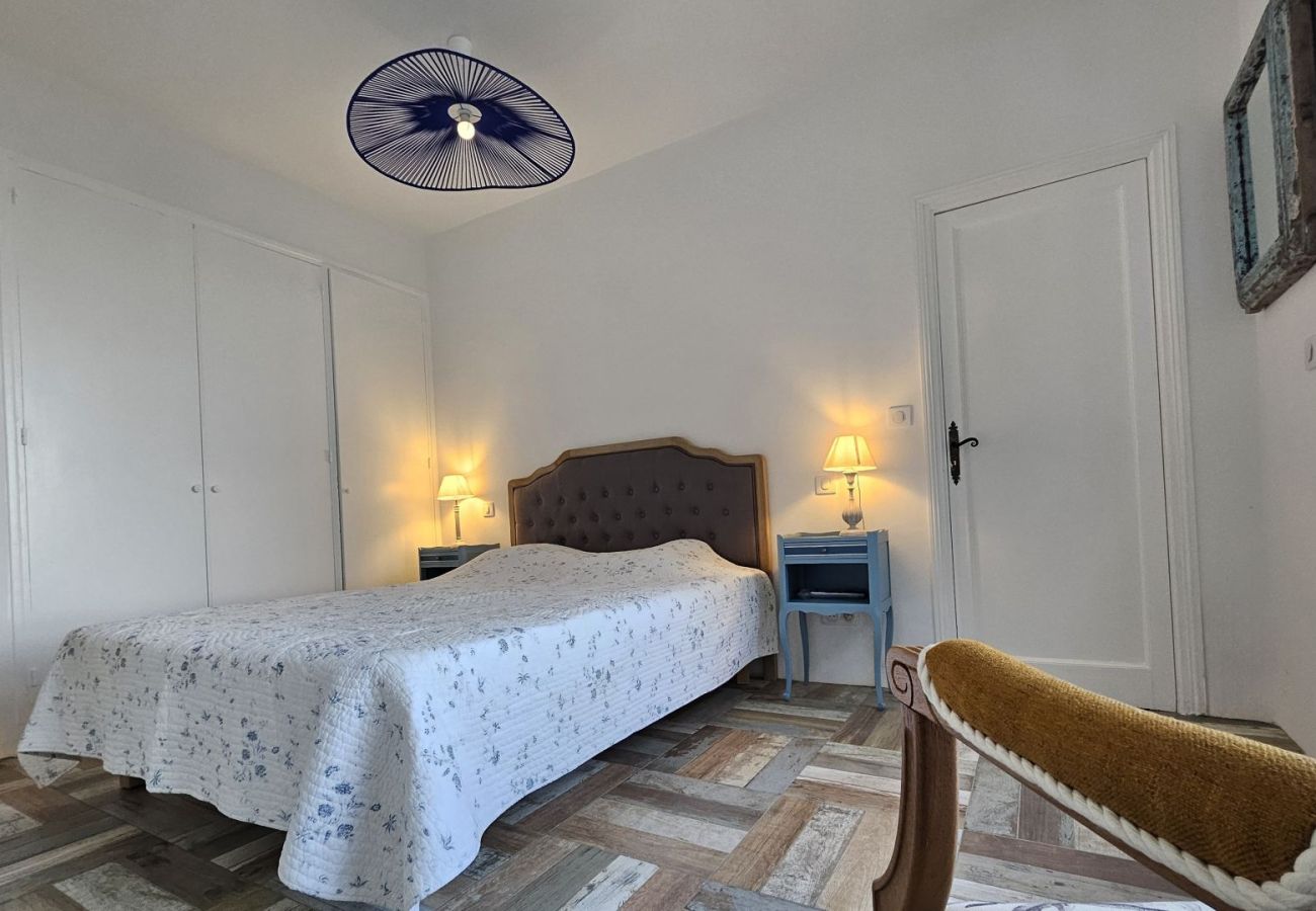 Villa in La Garde-Freinet - Villa La Biche St Tropez French Riviera 5-bd
