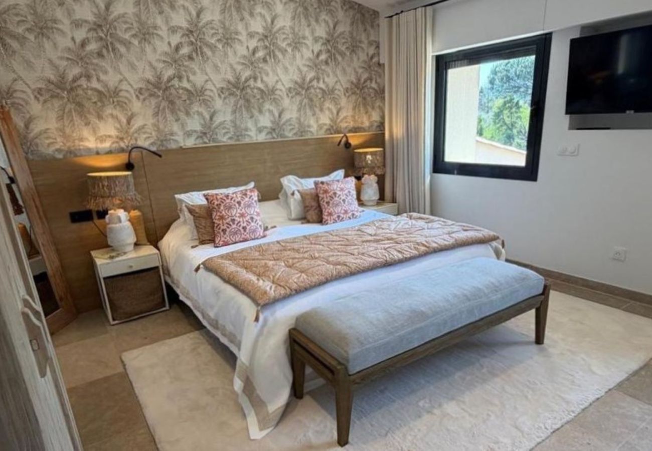 Villa in Saint-Tropez - Villa Fontaine du Pin Saint-Tropez 4-bd