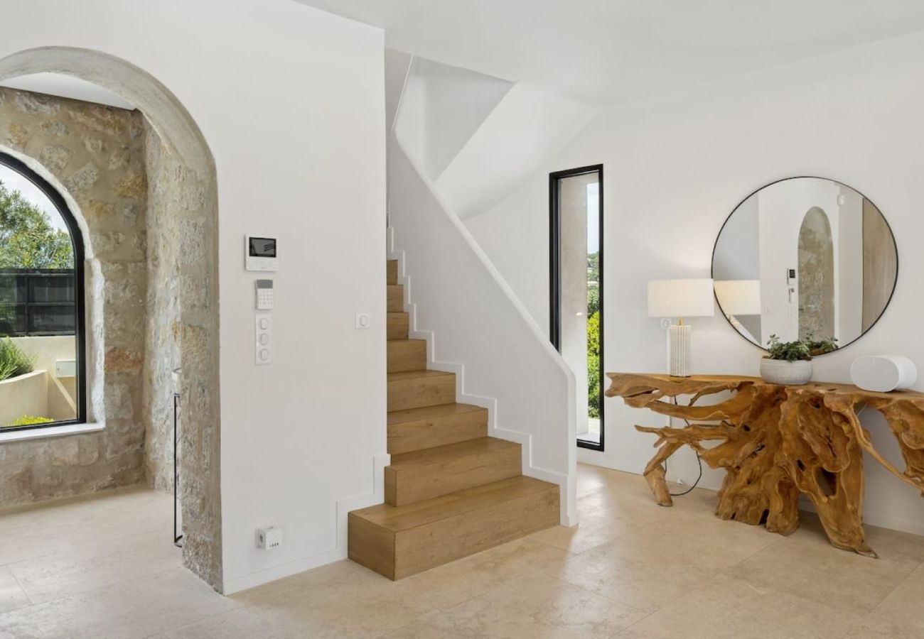 Villa in Mougins - Villa Cova Mougins French Riviera 5-BD