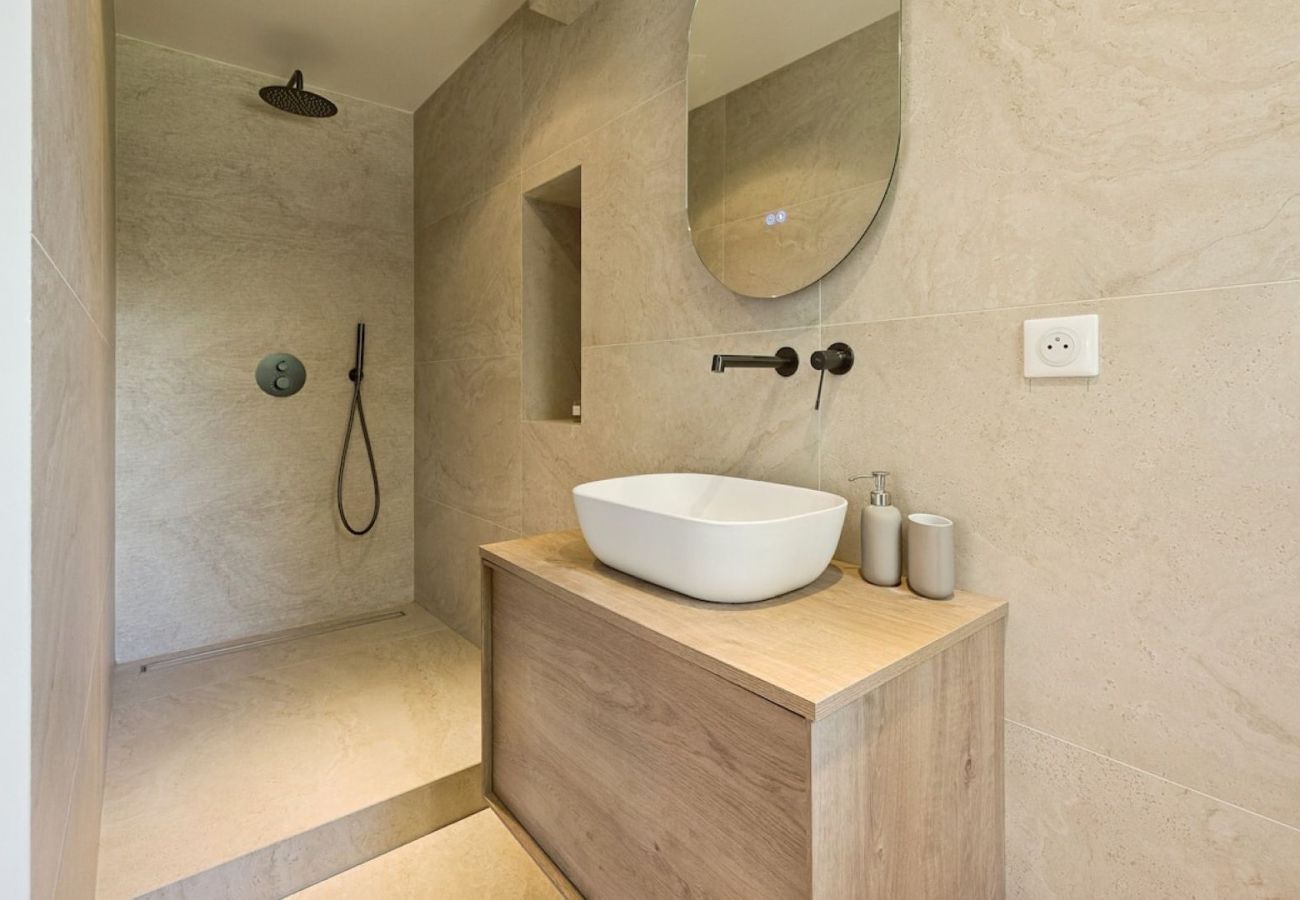 Villa in Mougins - Villa Cova Mougins French Riviera 5-BD
