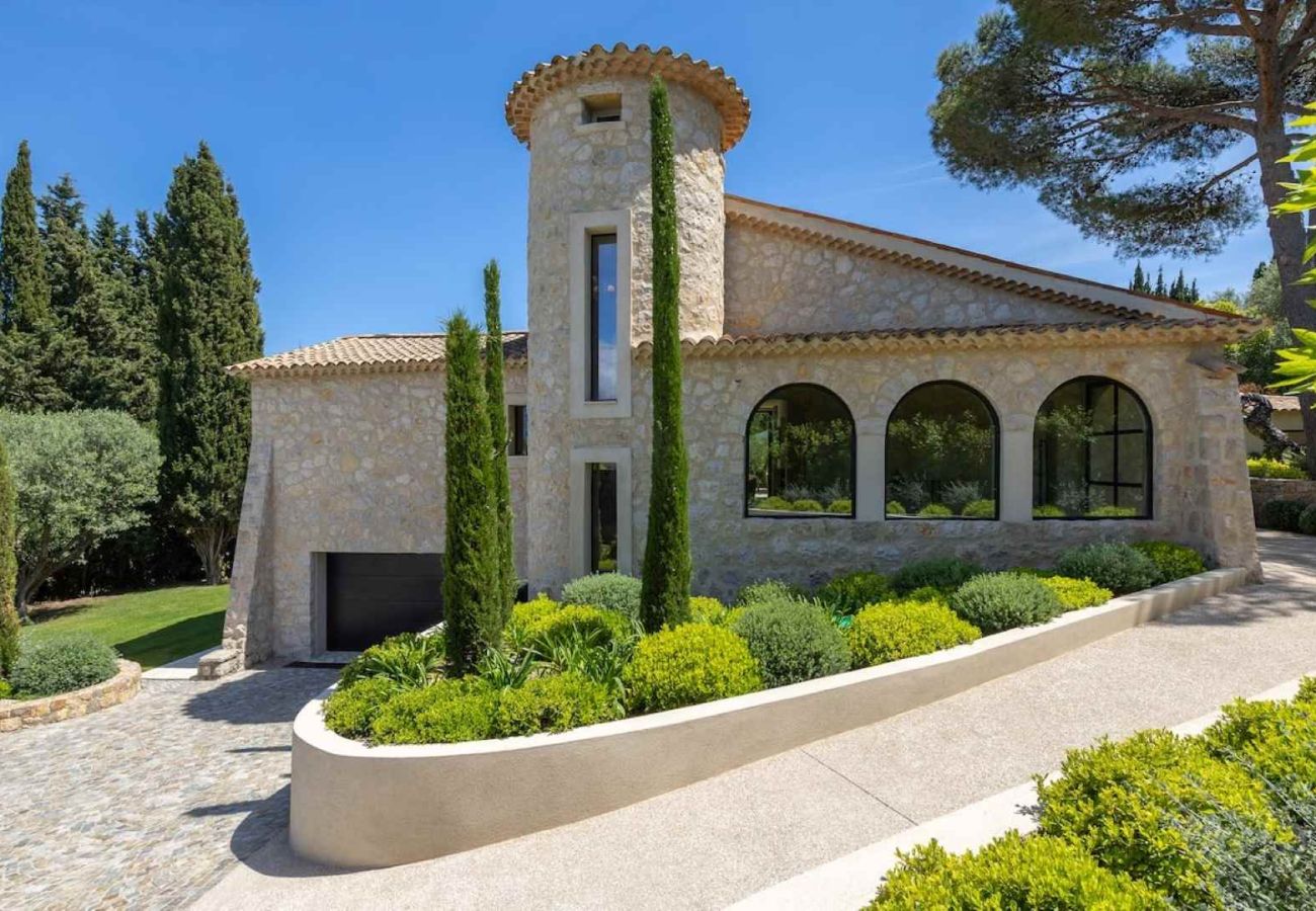 Villa in Mougins - Villa Cova Mougins French Riviera 5-BD