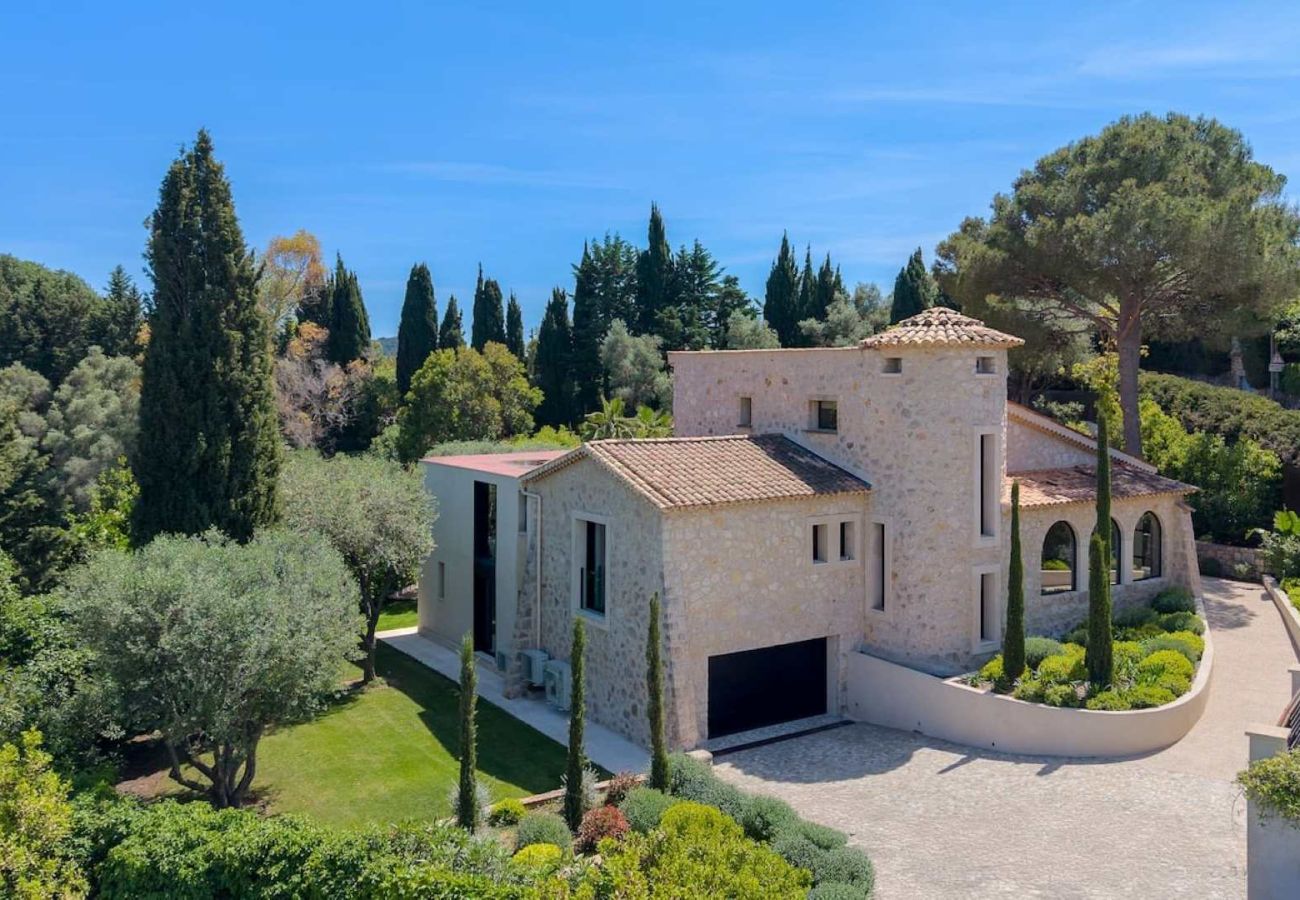 Villa in Mougins - Villa Cova Mougins French Riviera 5-BD