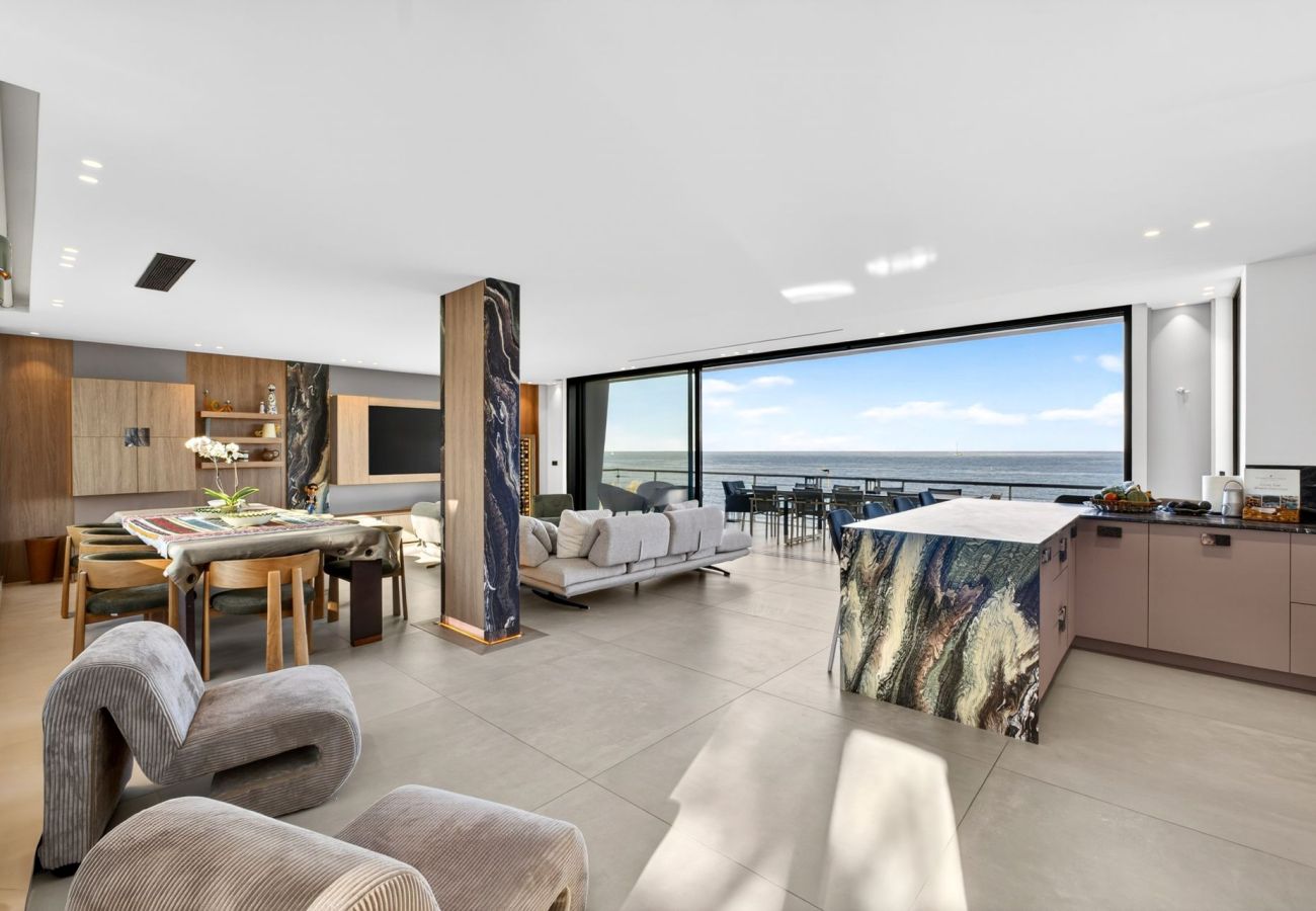 Villa in Antibes - Villa Houmoana Cap d'Antibes French Riviera 5-BD