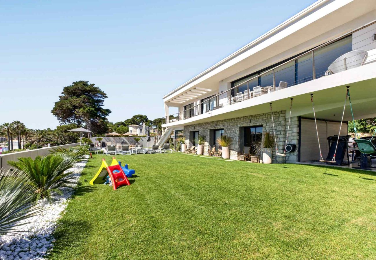 Villa in Antibes - Villa Houmoana Cap d'Antibes French Riviera 5-BD