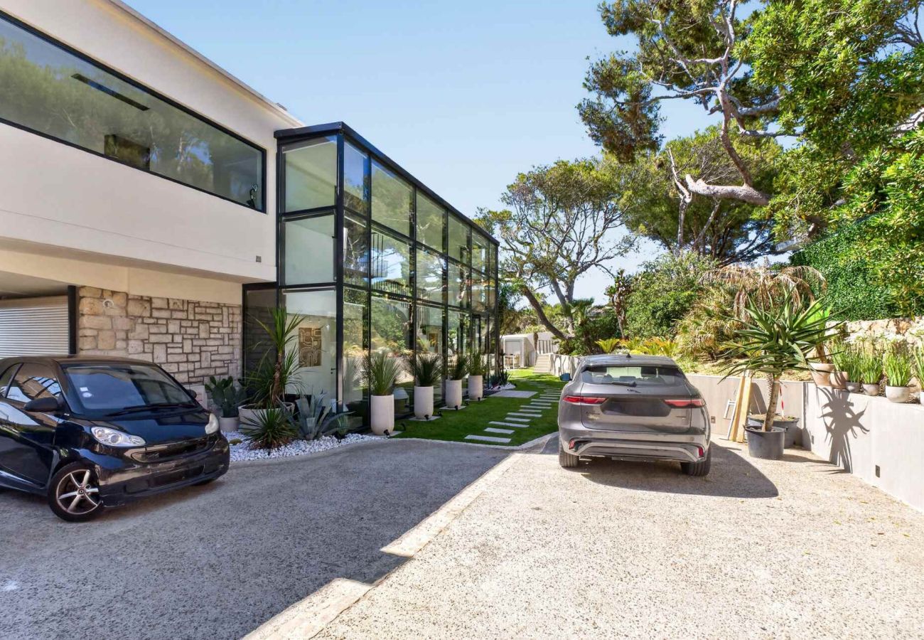 Villa in Antibes - Villa Houmoana Cap d'Antibes French Riviera 5-BD