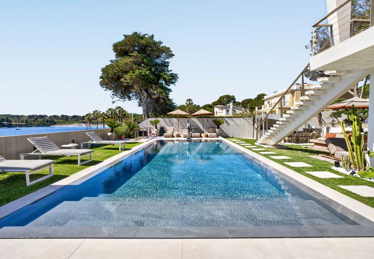 Villa in Antibes - Villa Houmoana Cap d'Antibes French Riviera 5-BD