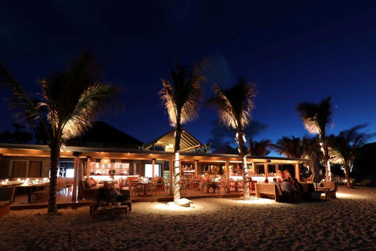 Pearl-Beach-restaurant