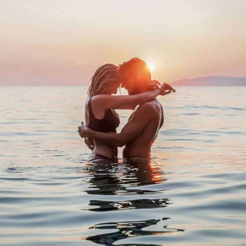coucher de soleil romantique côte d'azur